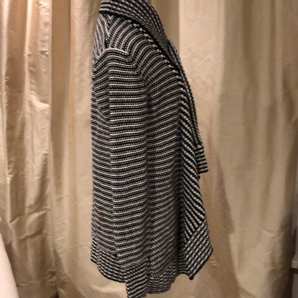 Sweater - Picture 2 of 4